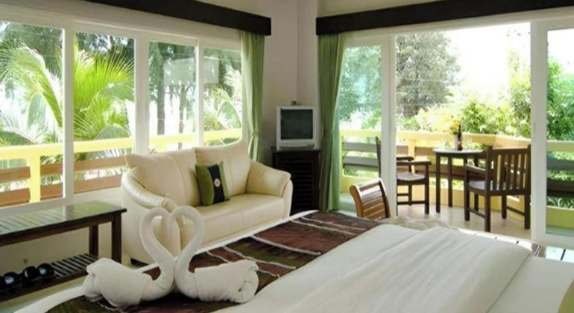 Семейный номер Deluxe с балконом Bacchus Home Resort