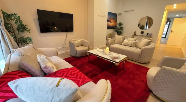 Апартаменты Grand OneLuxStay near Antwerp Central