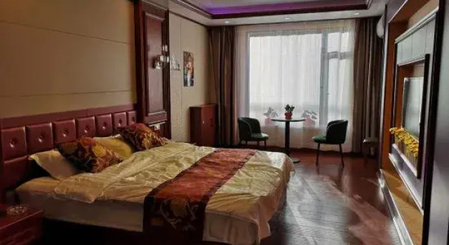 Yueda Business Hotel Longjiang, Varaa Hotelli Qiqihar Heilongjiang