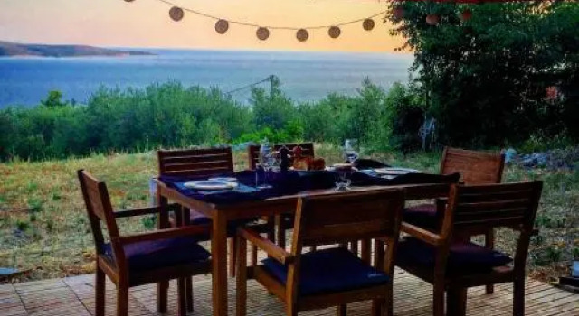 Guest House Villa Veli, Prenota Affittacamere Zavala 