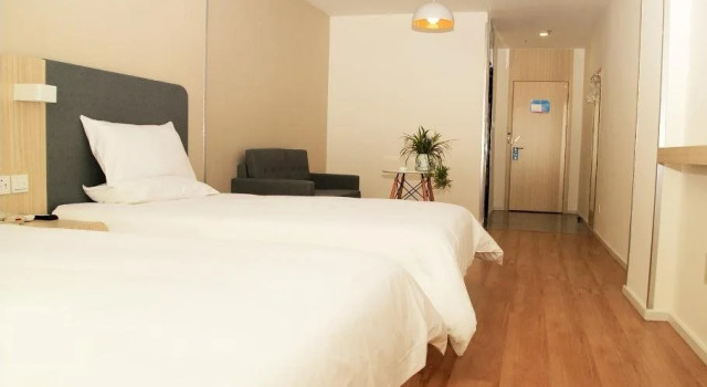Hanting Hotel Kunming Mingcui Lake Yuantong Mountain, Prenota Hotel Kunming Yunnan