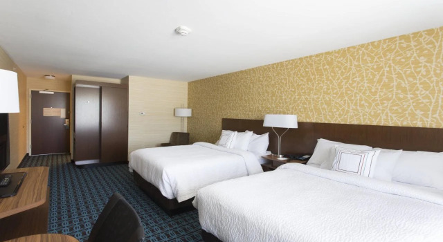 Fairfield Inn & Suites by Marriott Decorah, Book Hotel Decorah Iowa, nær Agora