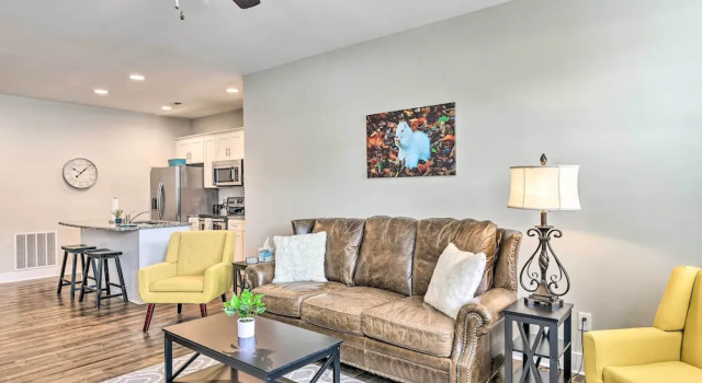 Апартаменты Bowling Green Apartment in the Heart of Town!