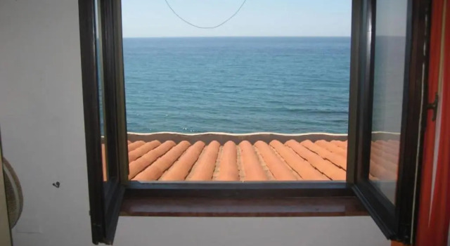 Коттедж с 3 комнатами Villa Alabe - Waterfront Apartments in Bosa Porto Alabe