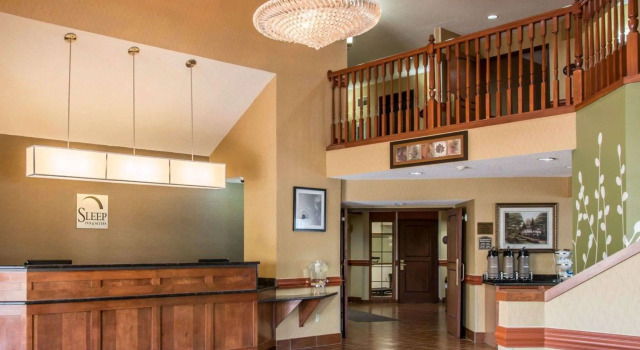 Sleep Inn and Suites Grand Rapids, Varaa Hotelli Kentwood Michigan