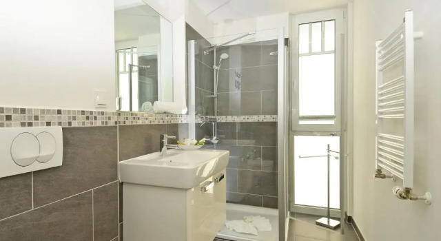 Апартаменты Villa Lena mit Fahrstuhl und Bäcker im Haus, direkt an der Flaniermeile