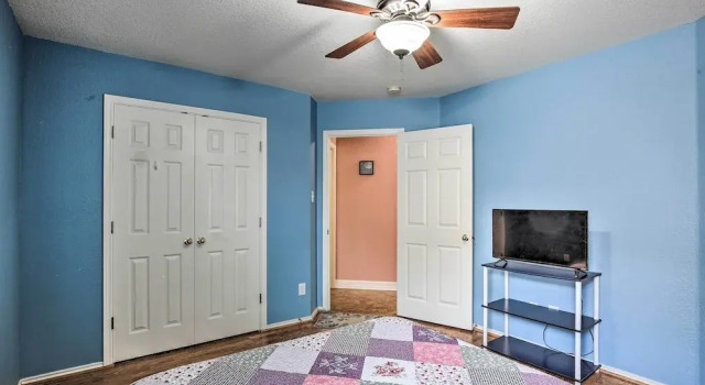 San Antonio Family Home ~ 16 Mi to Downtown!