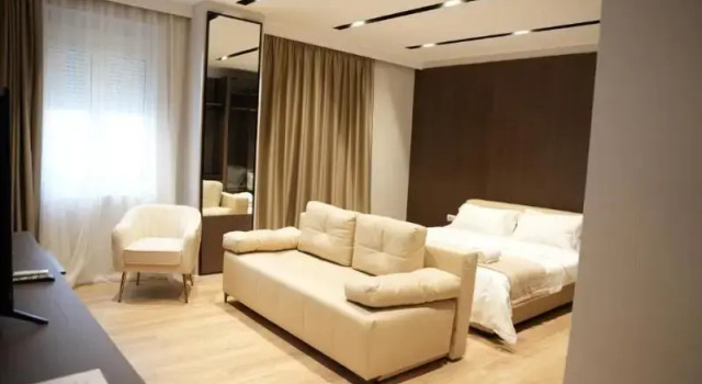 Полулюкс Deluxe Hotel Aquila D