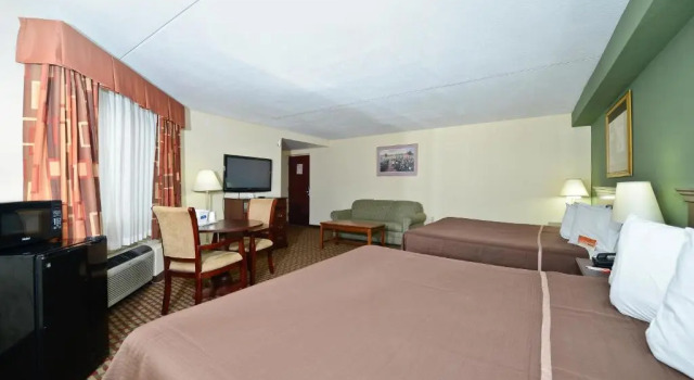 Люкс Howard Johnson by Wyndham Newark Airport