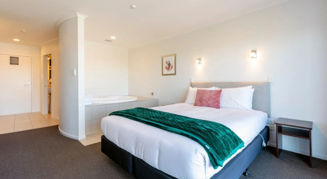 Люкс Executive с балконом Lake Taupo Motor Inn