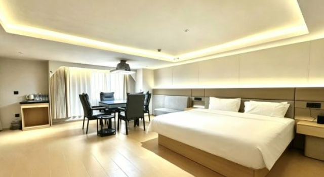 Люкс Eman Hotel (Sanpailou Street Hongqiao Subway Station Branch)