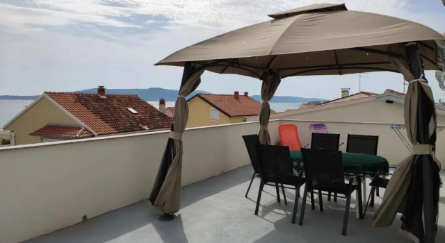 Апартаменты с видом на море Apartment Onix