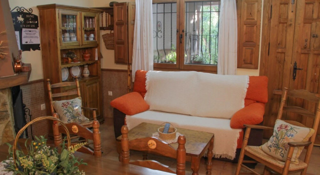Casas Rurales Maribel - Complejo Alcalá del Júcar, Забронировать Отель Алькала-дель-Хукар Albacete Province, рядом с Церковь Св. Андреса