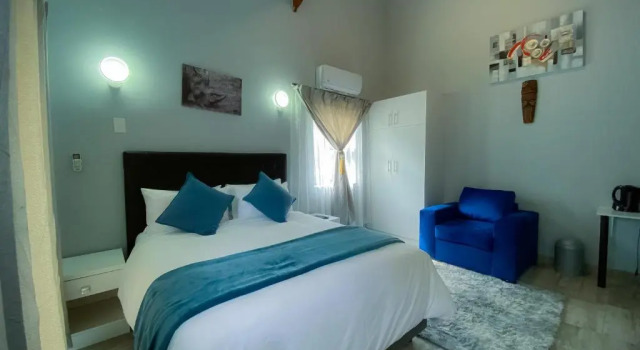 Двухместный номер Standard с видом на бассейн Kv Luxury Guest House