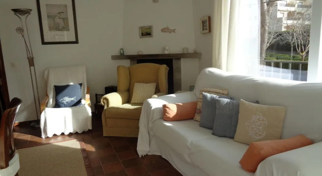 Aj-6 Calella DE Palafrugell 6 PAX