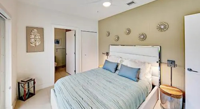 1355 N Ocean Blvd Townhouse, Rezerwuj Apartament Hotele w Broward County z parkingiem, Parking