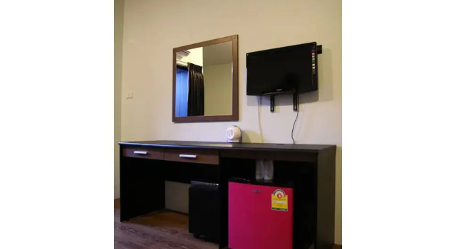 Bedroom 77, Забронировать Отель Отели Районг с парковкой, Парковка