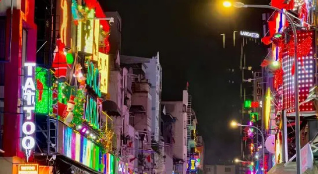Movida Stay - Bui Vien Walking Street, District 1, Забронировать Отель Район 1 Хошимин, рядом с Golden Dragon Water Puppet Theatre