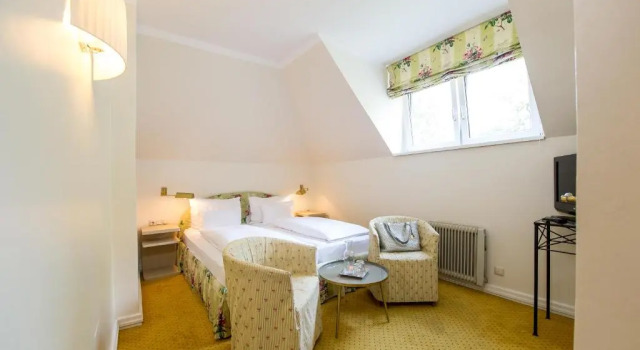 Номер Standard Dermuth Hotels   Parkvilla Wörth