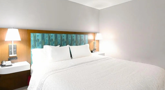 Номер Standard Hampton Inn Richmond-West Innsbrook