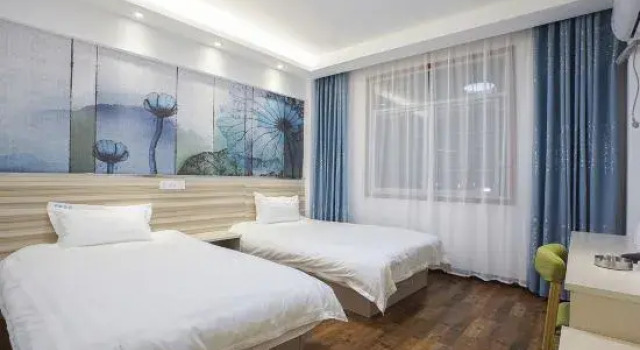 U Mi Hotel