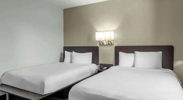 Четырёхместный номер Standard Motel 6 Elizabethtown