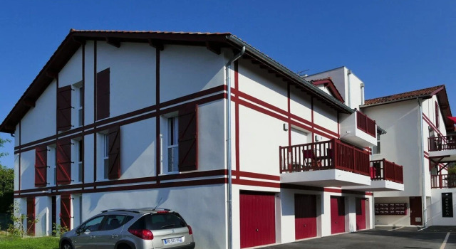 Arroka Au Baskoparadis, Prenota Appartamento Hotel a Aquitania con parcheggio, Parcheggio
