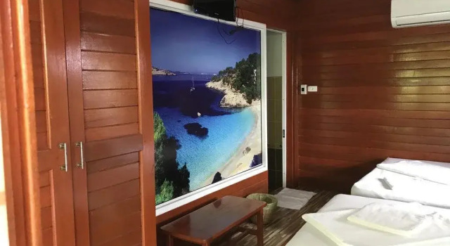 Floating Island Seafood & Resort, Забронировать Курортный отель Moo 4 