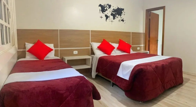 Casa do Rogerio Hostel - Unidade Shopping, Забронировать Хостел Кашиас-ду-Сул Риу-Гранди-ду-Сул
