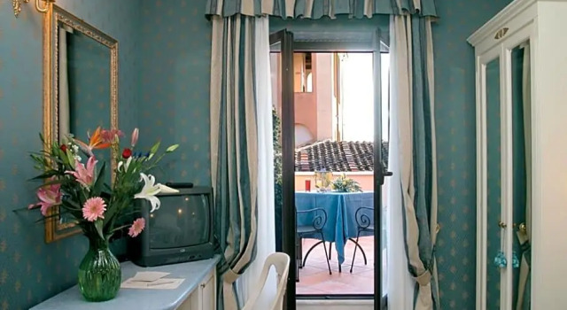 Номер Standard Hotel La Lumiere Di Piazza Di Spagna