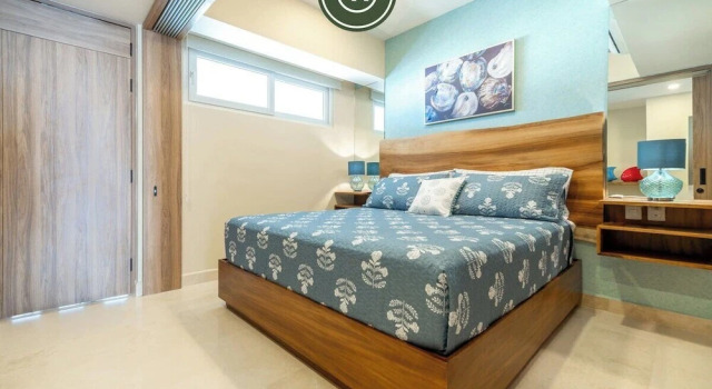 Номер Standard Elegant 1 BR Condo - Beachfront - Pools - King