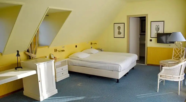 Номер Standard с балконом Fletcher Hotel-Restaurant Kasteel Erenstein