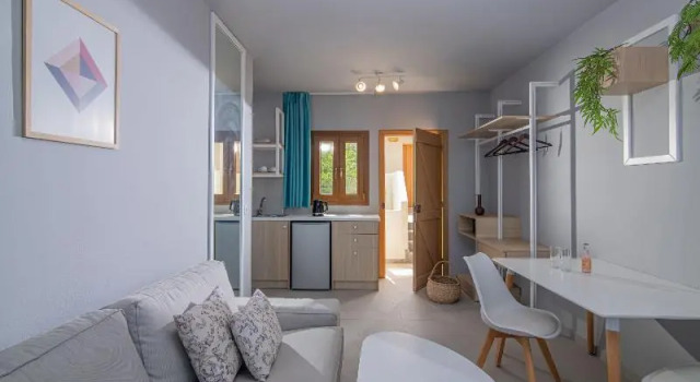 Полулюкс Superior Villa Elite "by Checkin" Adults Only