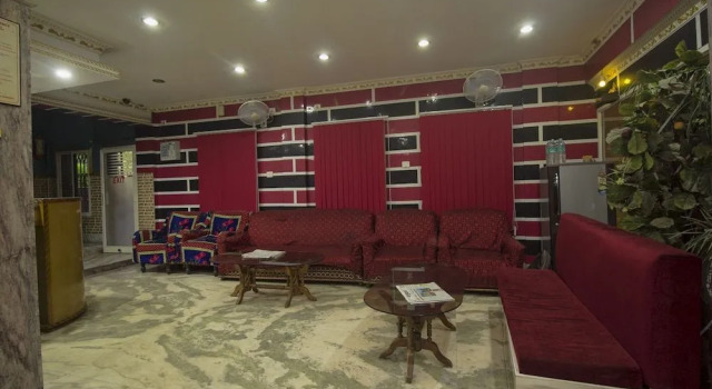 OYO 16794 Bidhan Residency