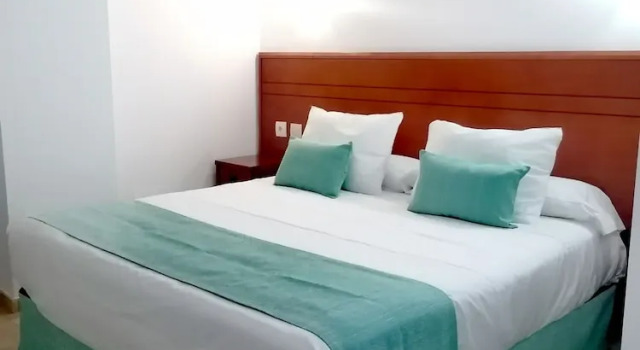 Полулюкс с балконом CN-340 Suites