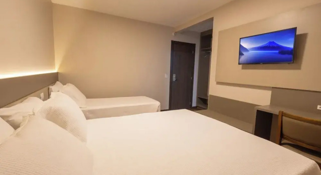 Четырёхместный номер Deluxe Safa Hotel Foz
