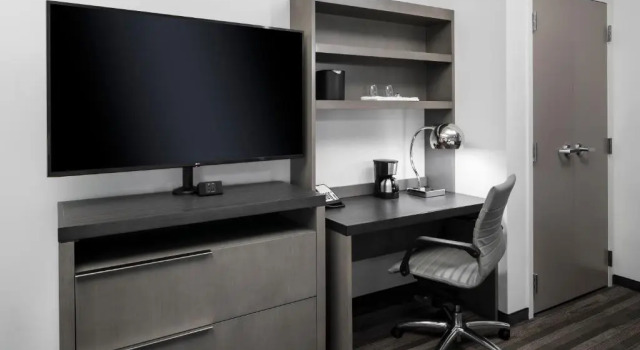 Номер Accessible Den Guest Hyatt House Tempe Phoenix University