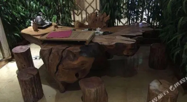 Люкс Deluxe He Huang Pearl Hotel