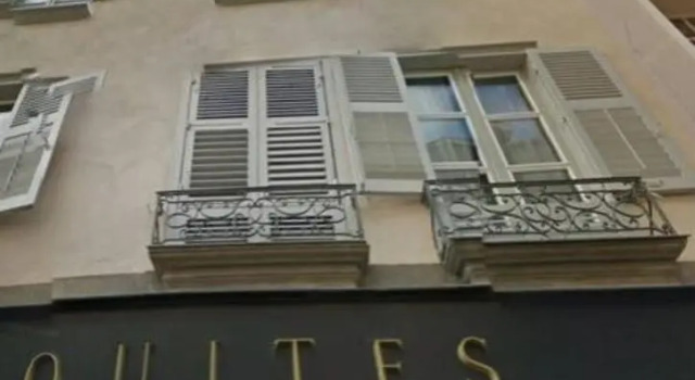 STUDIO 31 cosy dans le centre de LIMOGES, Забронировать Апартаменты/квартира Отели Лиможа с парковкой, рядом с Церковь Сен-Мишель-де-Лион, Парковка