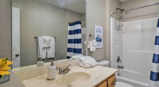 Коттедж Peaceful Sevierville Home w/ Private Hot Tub!