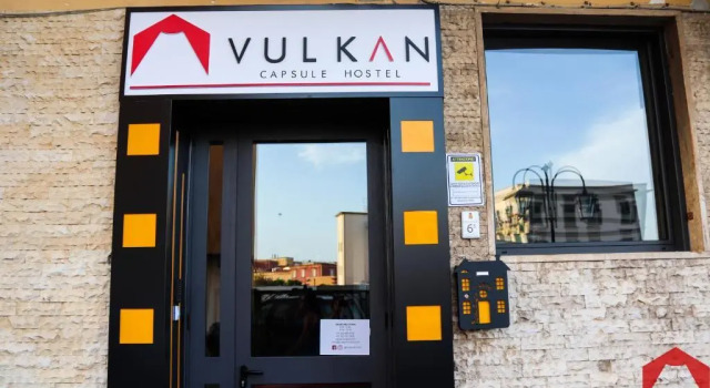 Vulkan Capsule Hostel