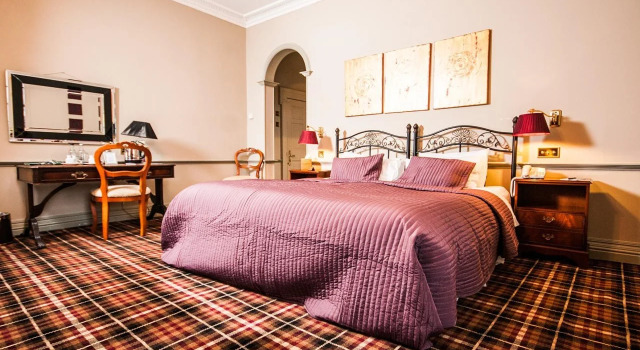 Peterstone Court Country House Restaurant & Spa, Book Pension SPA-hoteller i Snowdonia, SPA