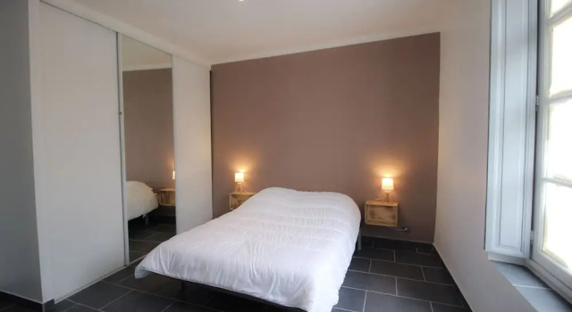 Cité et Ville à Pied avec WIFI & PC, Boek Hotel Carcassonne Aude