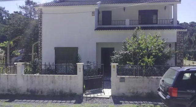Aroeira Vacation Home II