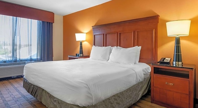 Люкс Best Western Plus Flagler Beach Area Inn & Suites