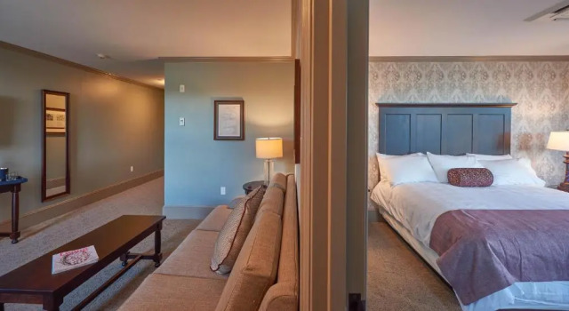 Люкс Deluxe The Groton Inn