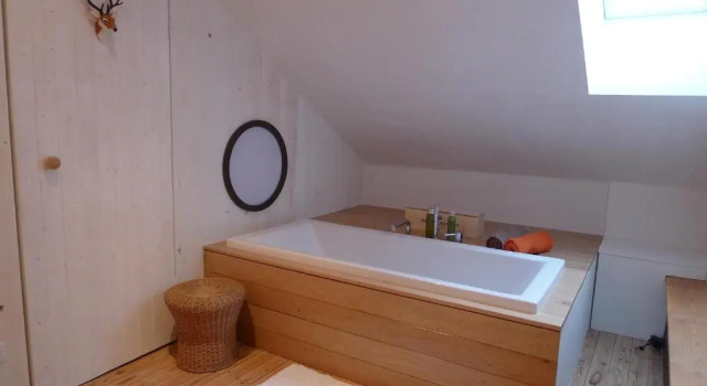 Коттедж Beautiful and Spacious Contemporary house