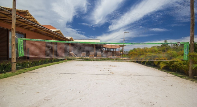 Casa com Piscina e Quadra no Condom nio By Toque