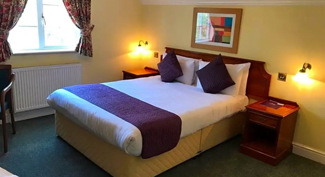 Номер Standard Harefield Manor Hotel