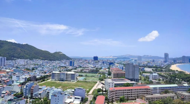 FLC Sea Tower Quy Nhơn, ban công view biển, bồn tắm, hồ bơi có phí , gần quản trường, Забронировать Отель Отели Binh Dinh с бассейном, Бассейн